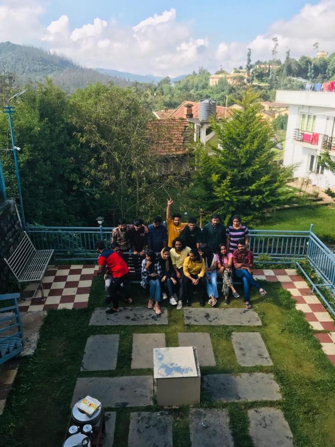 Sky Blue Resort Ooty Buitenkant foto
