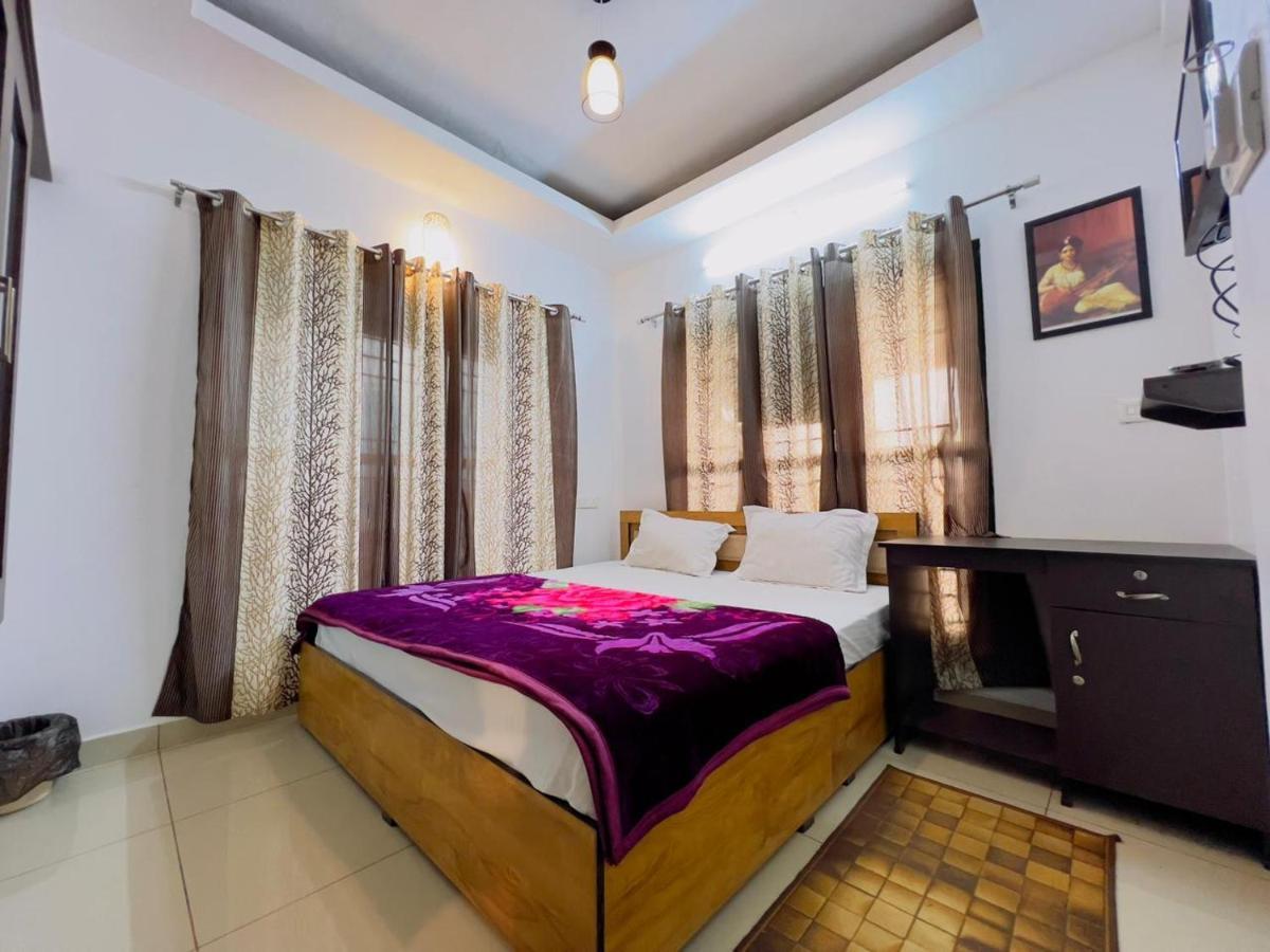 Sky Blue Resort Ooty Buitenkant foto